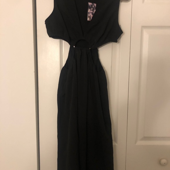 V neck dress cut out midi sleeves less size small/ medium brand new - Picture 7 of 10